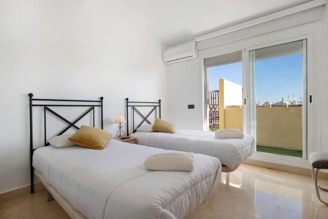 Luxury In Puerto Marina Lejlighed Benalmádena Eksteriør billede