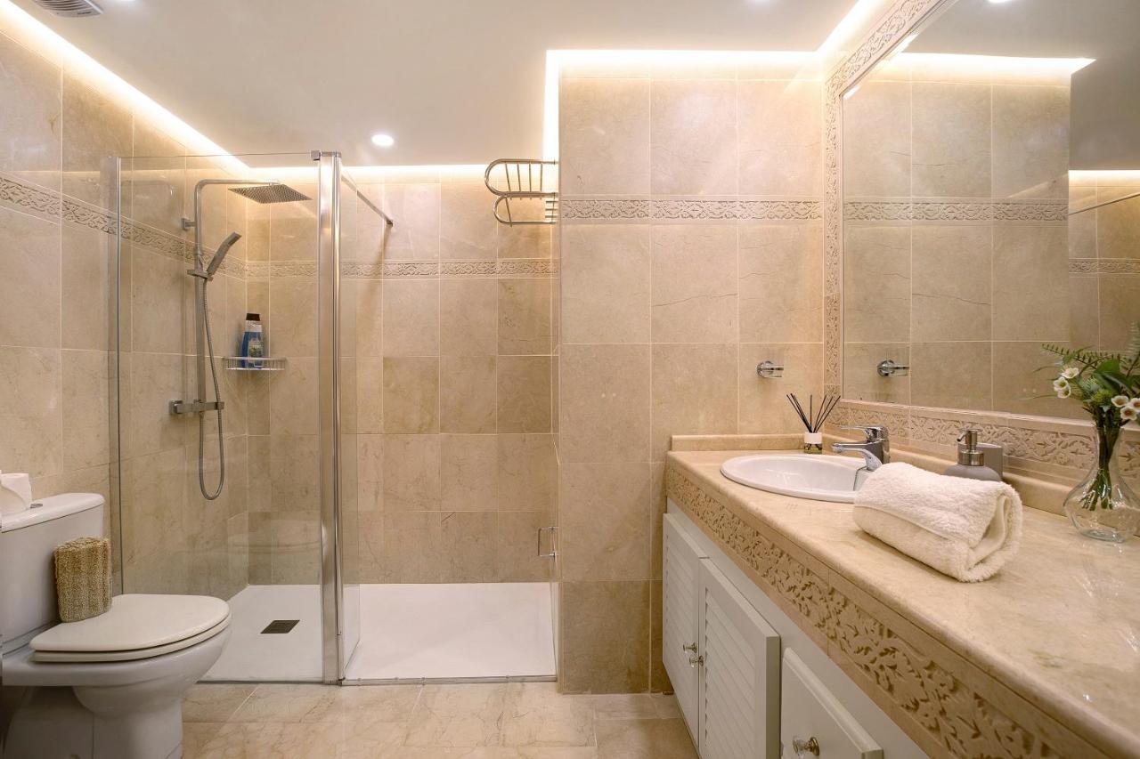 Luxury In Puerto Marina Lejlighed Benalmádena Eksteriør billede